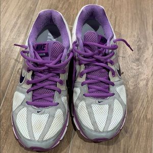 Nike women’s Pegasus 28 running shoe